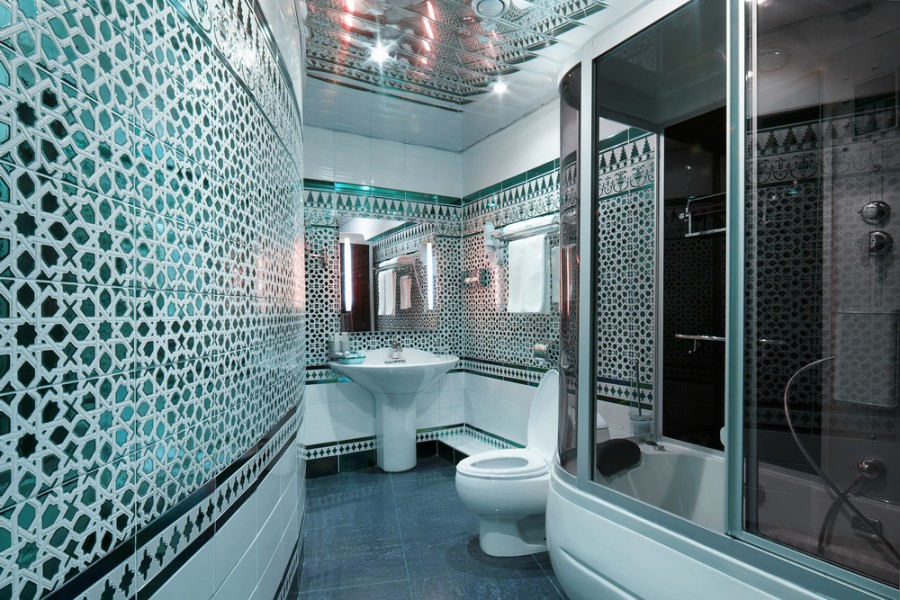 himmelen-Comment choisir une frise mosaique pour une salle de bain ?