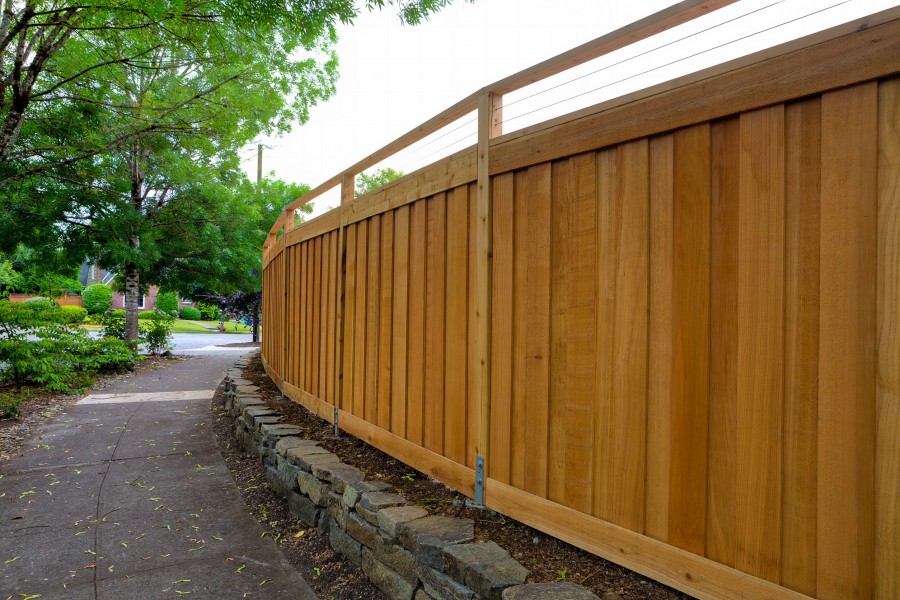 Quels sont les avantages d'un mur de soutènement en bois ?